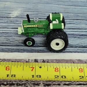 Ertl 1/64 scale die-cast Oliver 1950-T diecast tractor w/ rear Duals green/white